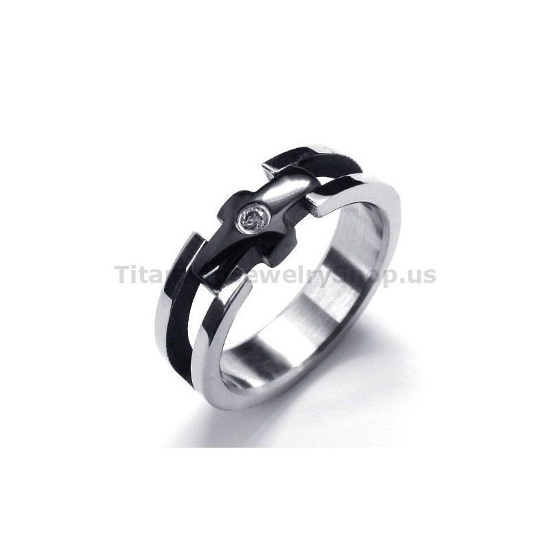 Korsring I Titan Med Diamant Korsring I Titan Med Diamant
