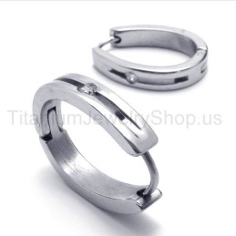 Silverörhängen Med Eleganta Titaninlägg Och Diamanter