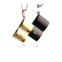 Halsband För Par I Ren Titan Med Böneskrift