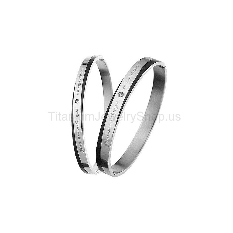 Du Är Alltid I Mitt Hjärta Titanarmband För Älskare Du Är Alltid I Mitt Hjärta Titanarmband För Älskare