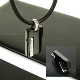 Herrhalsband Med Hänge I Ren Titan Och Ädelsten "Only Love"