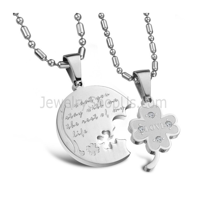 Titan Silver Clover Lovers Hängsmycken Med Strassstenar Och Gratis Kedjor C599 Titan Silver Clover Lovers Hängsmycken Med Strassstenar Och Gratis Kedjor C599