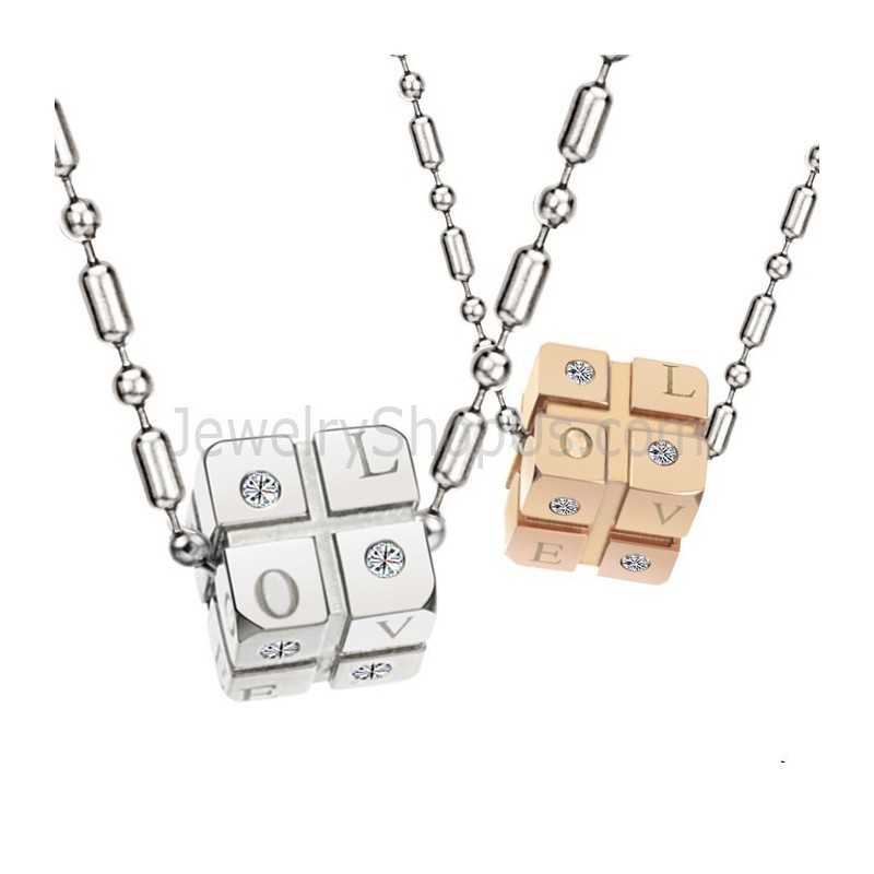 Titansilver Och Roséguld Tärningsälskare Hängen Med Strass Och Gratis Kedjor C309 Titansilver Och Roséguld Tärningsälskare Hängen Med Strass Och Gratis Kedjor C309