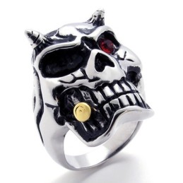 Titanring Med Dödskalle Och Röd Diamant