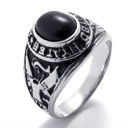Ädelstensring I Titan
