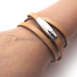 Moderiktigt Brunt Läderarmband Med Titan
