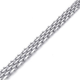 Skicklig Design, Färgglans Och Högkvalitativt Titanhalsband