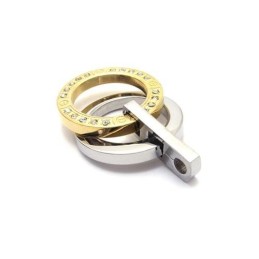 Halsband Med Hänge I Guld Och Silver I Ren Titan