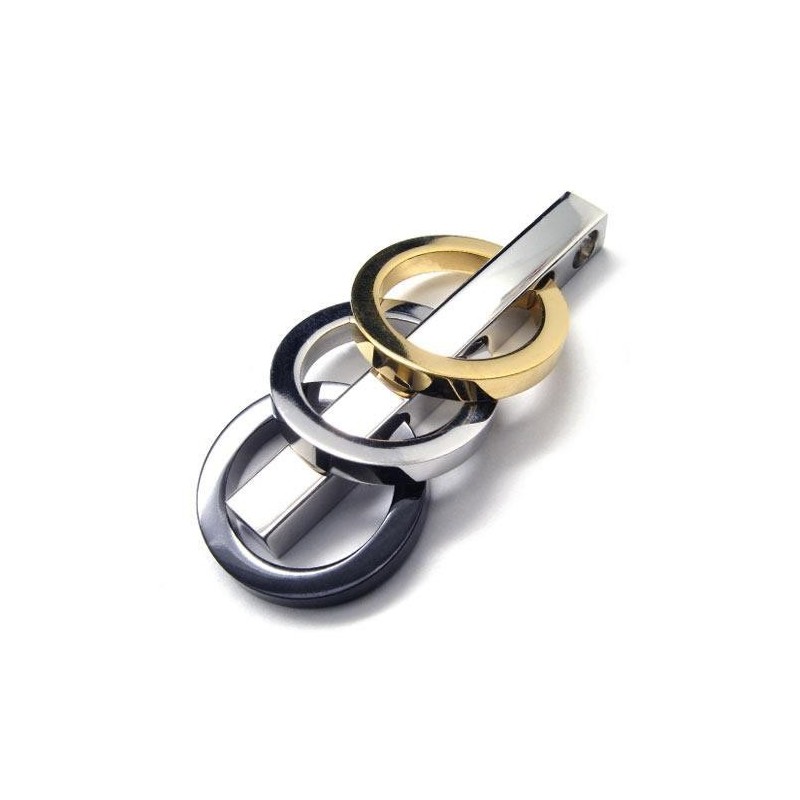 Herrhalsband Med Tre Ringar I Rent Titan @ Herrhalsband Med Tre Ringar I Rent Titan @